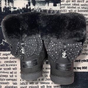 juicy couture faux fur boots | size w7.5
